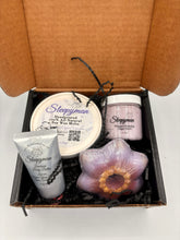 Load image into Gallery viewer, Gift Box for the Moms