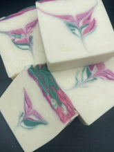 Load image into Gallery viewer, Black Raspberry Vanilla