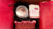 Load image into Gallery viewer, Gift Box for the Moms